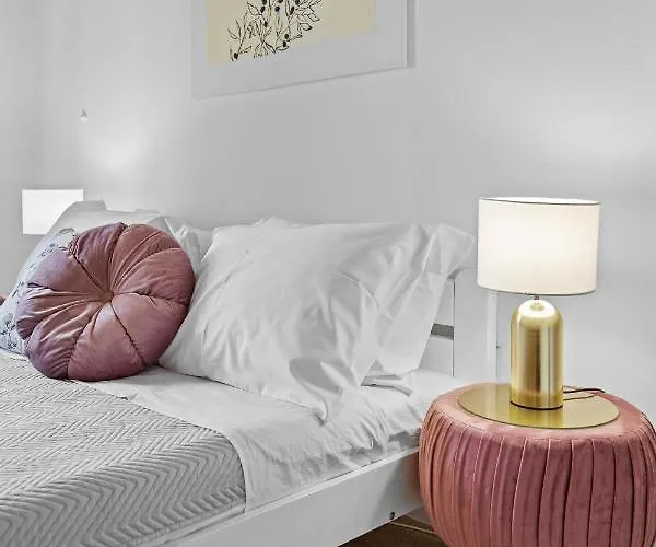 White Imperial Daire *