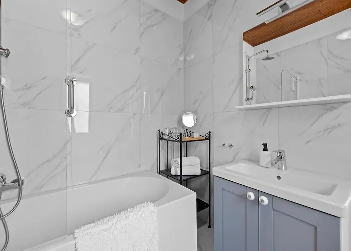 White Imperial 아파트 *