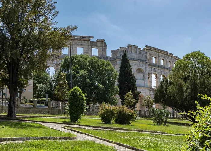 White Imperial 아파트