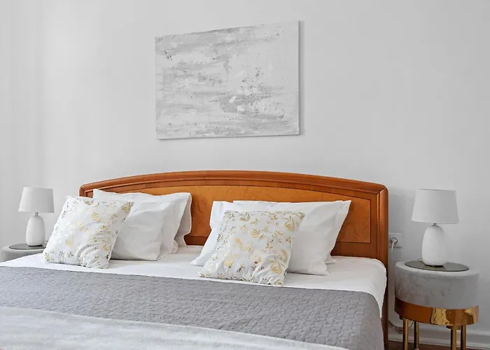 White Imperial 풀라