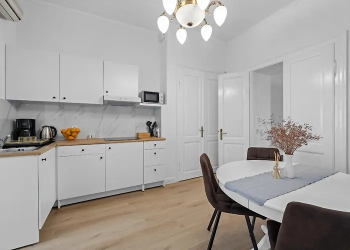 White Imperial 아파트