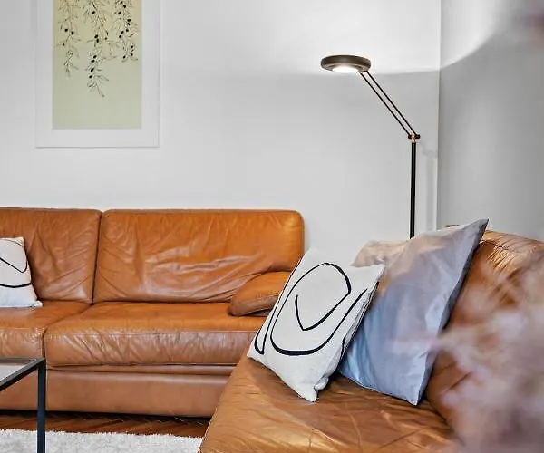 White Imperial Daire *