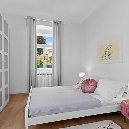 White Imperial Апартаменты