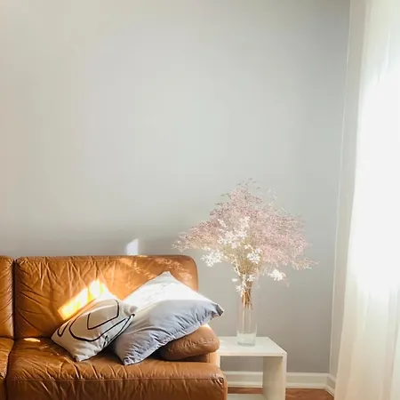 White Imperial Appartement